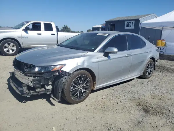 4T1T11AK1MU497876 2021 TOYOTA CAMRY - Image 1