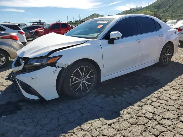 4T1T11AK1MU513395 2021 TOYOTA CAMRY - Image 1