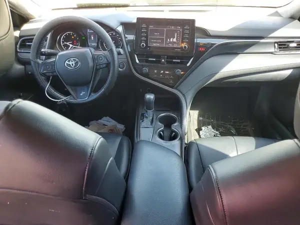 4T1T11AK1MU513395 2021 TOYOTA CAMRY - Image 8