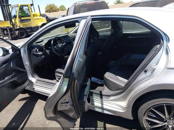 4T1T11AK1MU524624 2021 TOYOTA CAMRY - Image 8