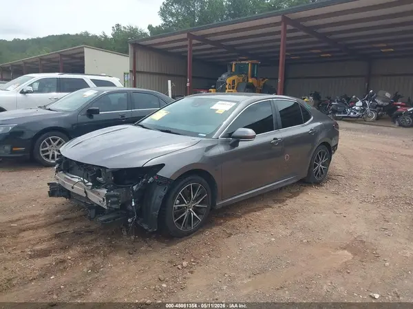 4T1T11AK1MU532920 2021 TOYOTA CAMRY - Image 2