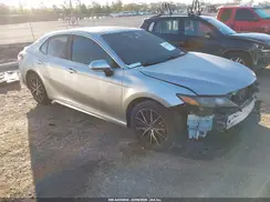 4T1T11AK1MU611570 2021 TOYOTA CAMRY