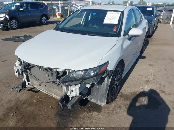 4T1T11AK1NU008314 2022 TOYOTA CAMRY - Image 2