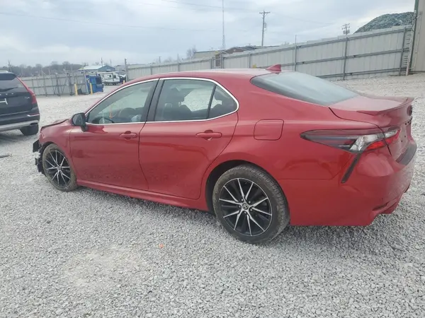 4T1T11AK1NU023492 2022 TOYOTA CAMRY - Image 2