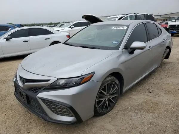 4T1T11AK1NU038607 2022 TOYOTA CAMRY - Image 1