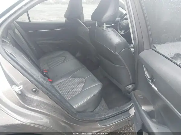 4T1T11AK1NU042933 2022 TOYOTA CAMRY - Image 8