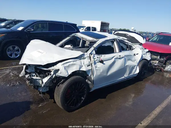 4T1T11AK1NU044813 2022 TOYOTA CAMRY - Image 2