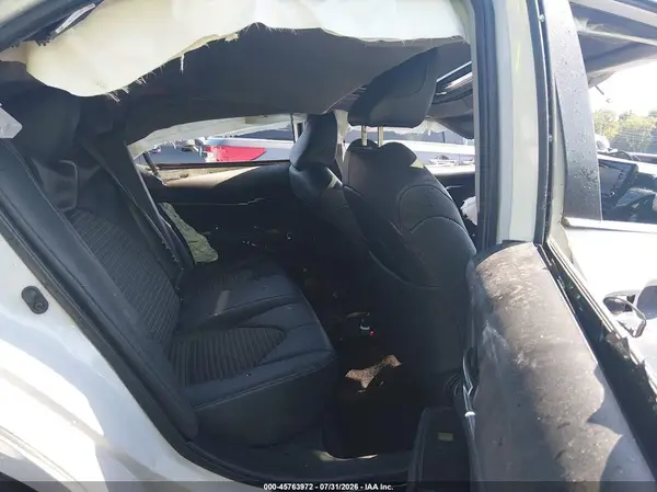 4T1T11AK1NU044813 2022 TOYOTA CAMRY - Image 8