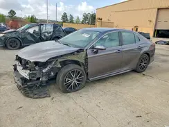 4T1T11AK1NU619203 2022 TOYOTA CAMRY