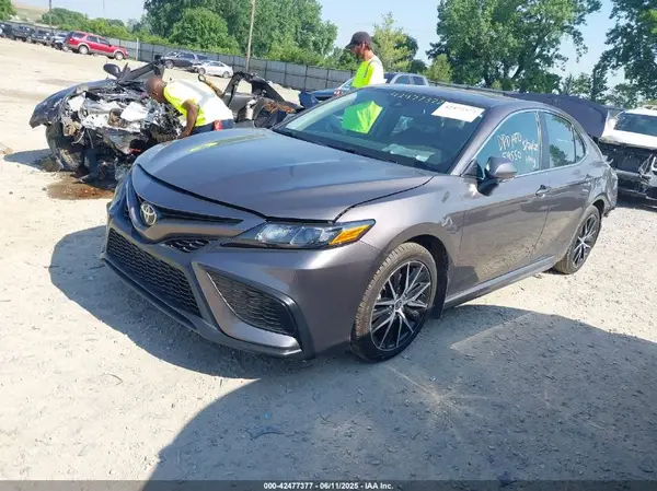 4T1T11AK1NU644506 2022 TOYOTA CAMRY - Image 2