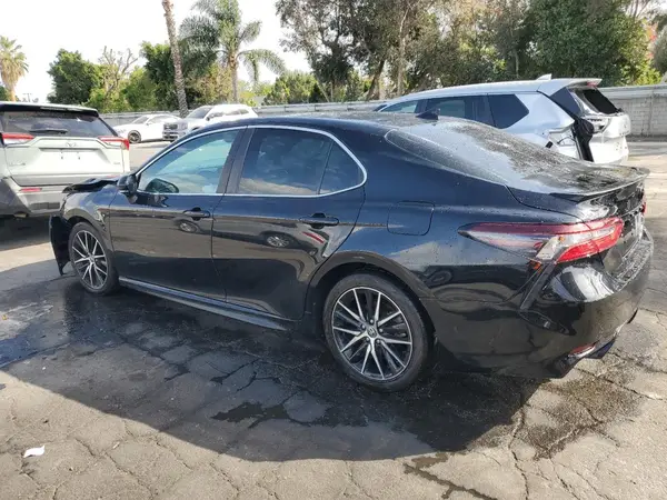 4T1T11AK1NU656123 2022 TOYOTA CAMRY - Image 2