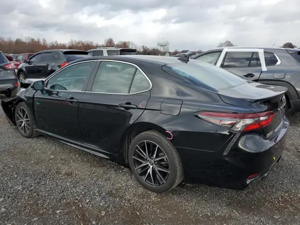 4T1T11AK1NU657496 2022 TOYOTA CAMRY - Image 2