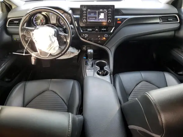 4T1T11AK1NU688019 2022 TOYOTA CAMRY - Image 8