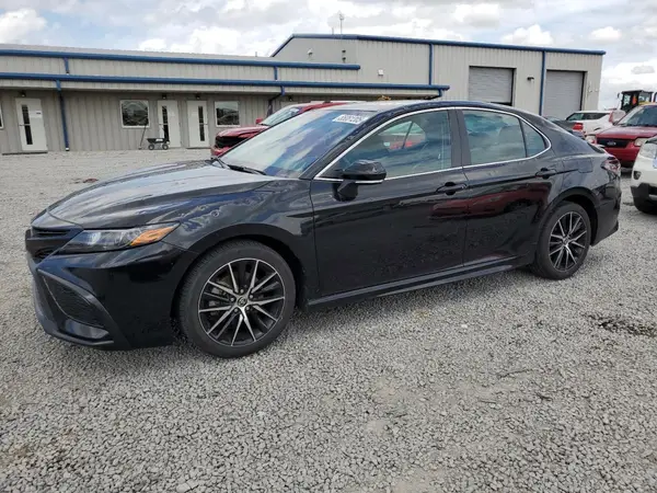 4T1T11AK1NU696380 2022 TOYOTA CAMRY - Image 1