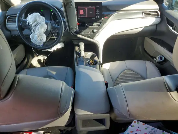 4T1T11AK1NU696766 2022 TOYOTA CAMRY - Image 8