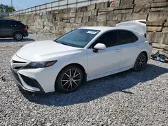 4T1T11AK1NU696864 2022 TOYOTA CAMRY