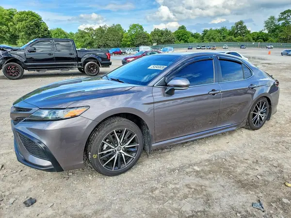 4T1T11AK1NU701898 2022 TOYOTA CAMRY - Image 1