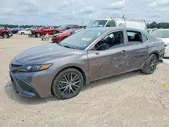 4T1T11AK1NU708317 2022 TOYOTA CAMRY
