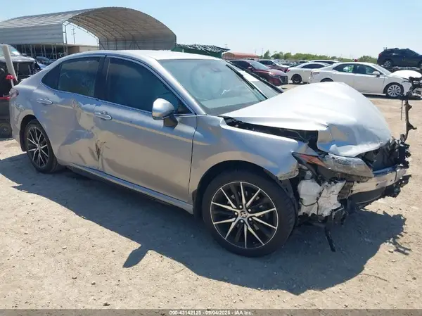 4T1T11AK1PU092427 2023 TOYOTA CAMRY - Image 1