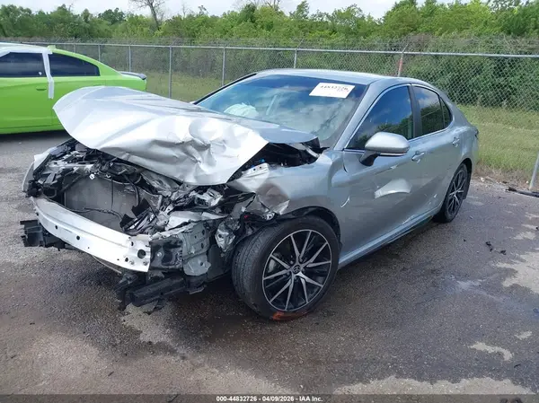 4T1T11AK1PU104754 2023 TOYOTA CAMRY - Image 2
