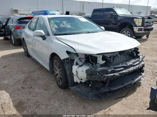 4T1T11AK1PU159799 2023 TOYOTA CAMRY - Image 1