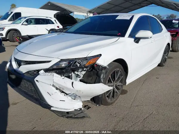 4T1T11AK1PU798331 2023 TOYOTA CAMRY - Image 2