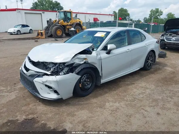 4T1T11AK1RU215016 2024 TOYOTA CAMRY - Image 2