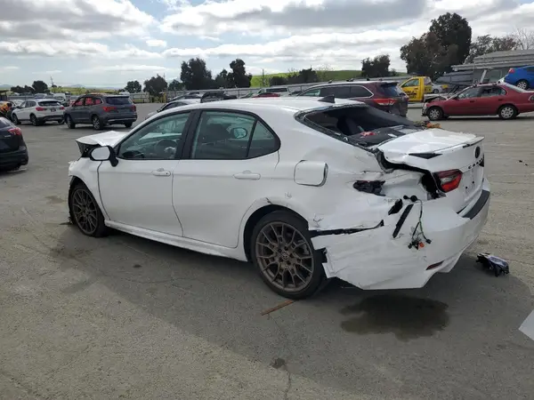 4T1T11AK1RU232477 2024 TOYOTA CAMRY - Image 2