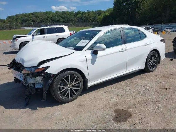 4T1T11AK1RU893278 2024 TOYOTA CAMRY - Image 2