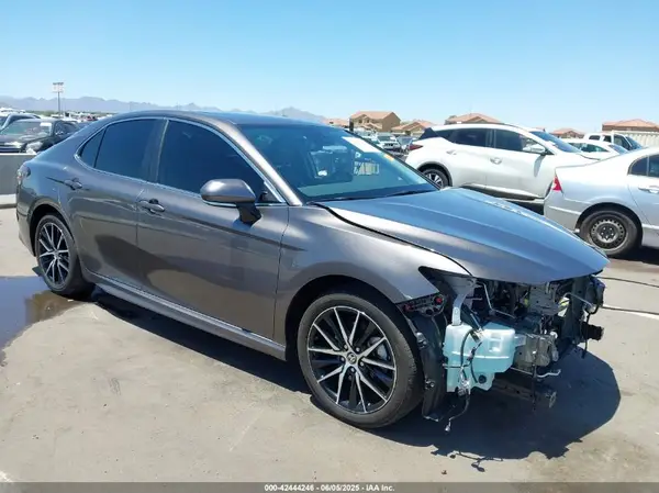 4T1T11AK1RU907051 2024 TOYOTA CAMRY - Image 1