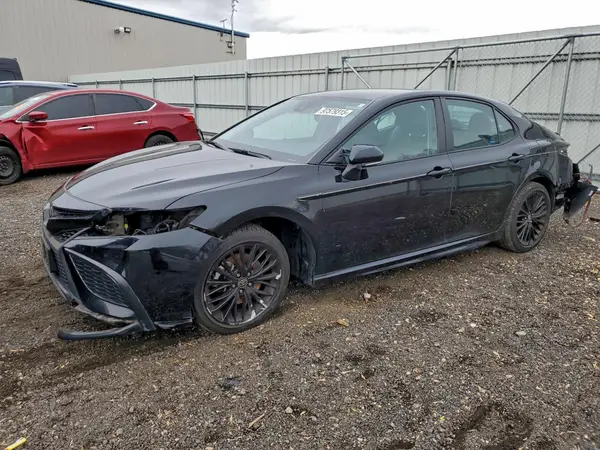 4T1T11AK2MU437959 2021 TOYOTA CAMRY - Image 1