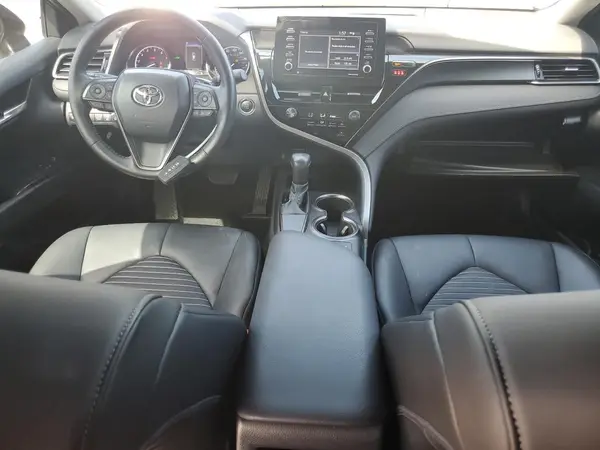 4T1T11AK2MU488264 2021 TOYOTA CAMRY - Image 8
