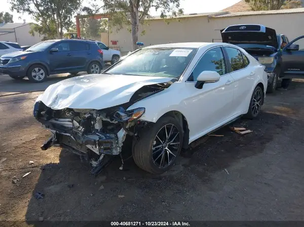 4T1T11AK2MU494128 2021 TOYOTA CAMRY - Image 2