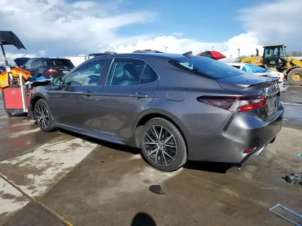 4T1T11AK2MU531145 2021 TOYOTA CAMRY - Image 2