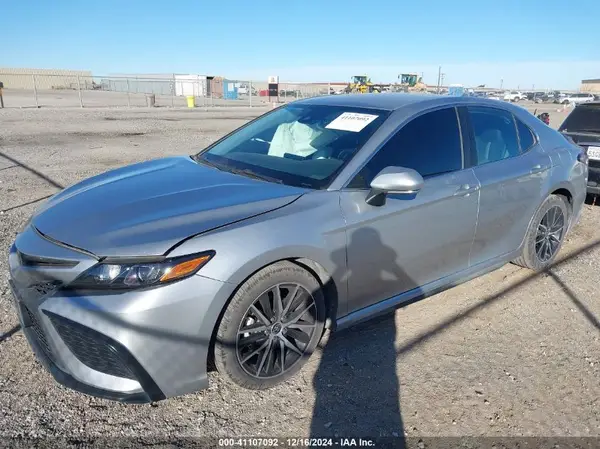 4T1T11AK2MU543179 2021 TOYOTA CAMRY - Image 2