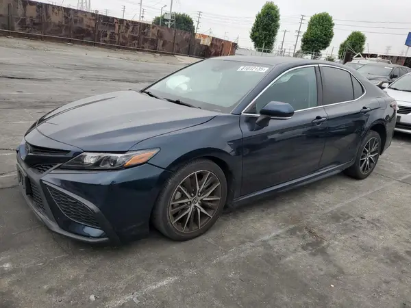 4T1T11AK2MU560452 2021 TOYOTA CAMRY - Image 1