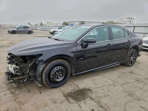 4T1T11AK2MU581074 2021 TOYOTA CAMRY - Image 1