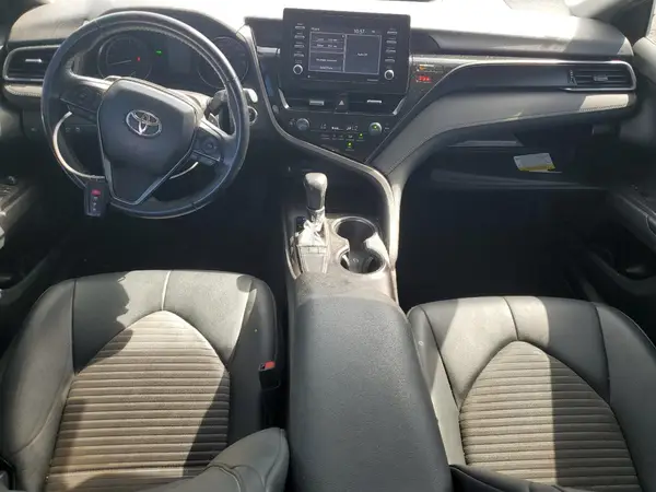 4T1T11AK2NU009715 2022 TOYOTA CAMRY - Image 8