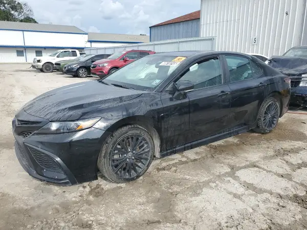 4T1T11AK2NU018737 2022 TOYOTA CAMRY - Image 1