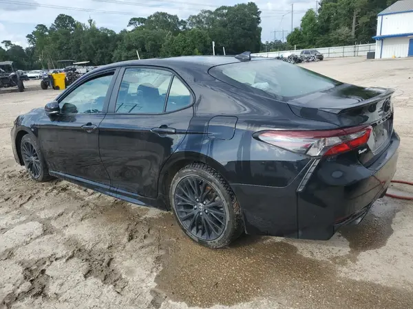4T1T11AK2NU018737 2022 TOYOTA CAMRY - Image 2
