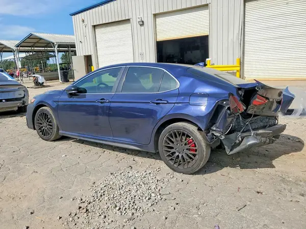 4T1T11AK2NU036588 2022 TOYOTA CAMRY - Image 2