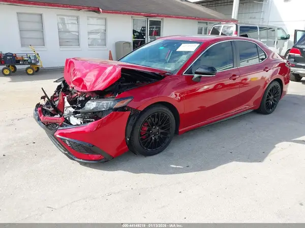 4T1T11AK2NU066531 2022 TOYOTA CAMRY - Image 2