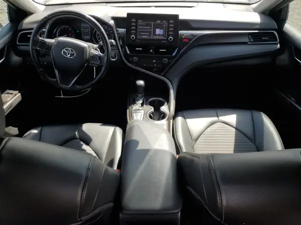 4T1T11AK2NU070563 2022 TOYOTA CAMRY - Image 8