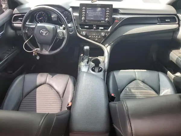 4T1T11AK2NU640075 2022 TOYOTA CAMRY - Image 8