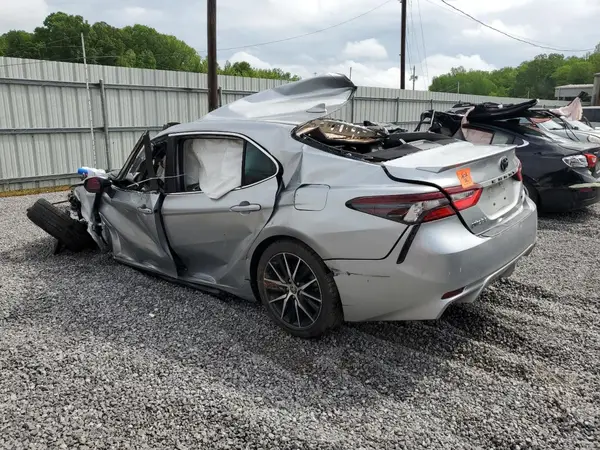 4T1T11AK2NU673433 2022 TOYOTA CAMRY - Image 2