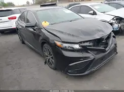 4T1T11AK2NU685730 2022 TOYOTA CAMRY
