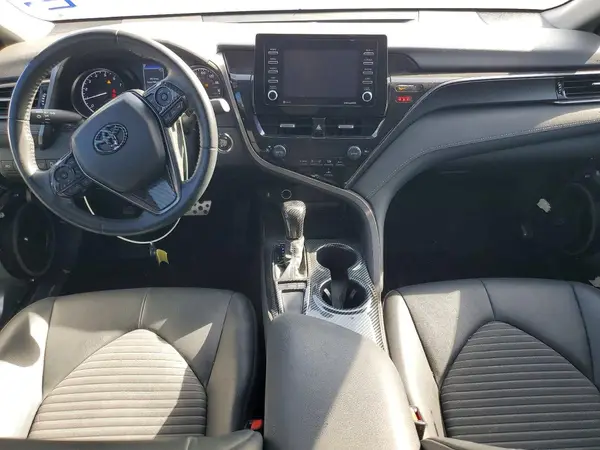4T1T11AK2NU687588 2022 TOYOTA CAMRY - Image 8