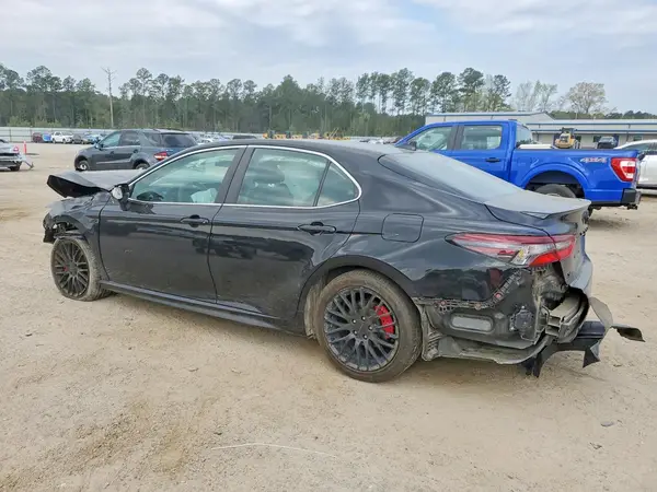4T1T11AK2NU694637 2022 TOYOTA CAMRY - Image 2