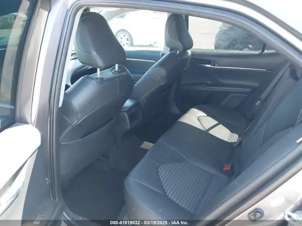 4T1T11AK2NU701442 2022 TOYOTA CAMRY - Image 8