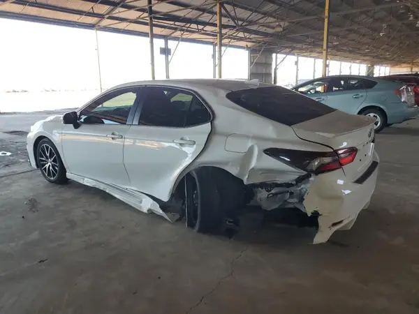 4T1T11AK2NU718869 2022 TOYOTA CAMRY - Image 2